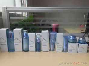 高質(zhì)量低價(jià)格自然堂化妝品批發(fā),地?cái)傋匀惶没瘖y品一手貨源